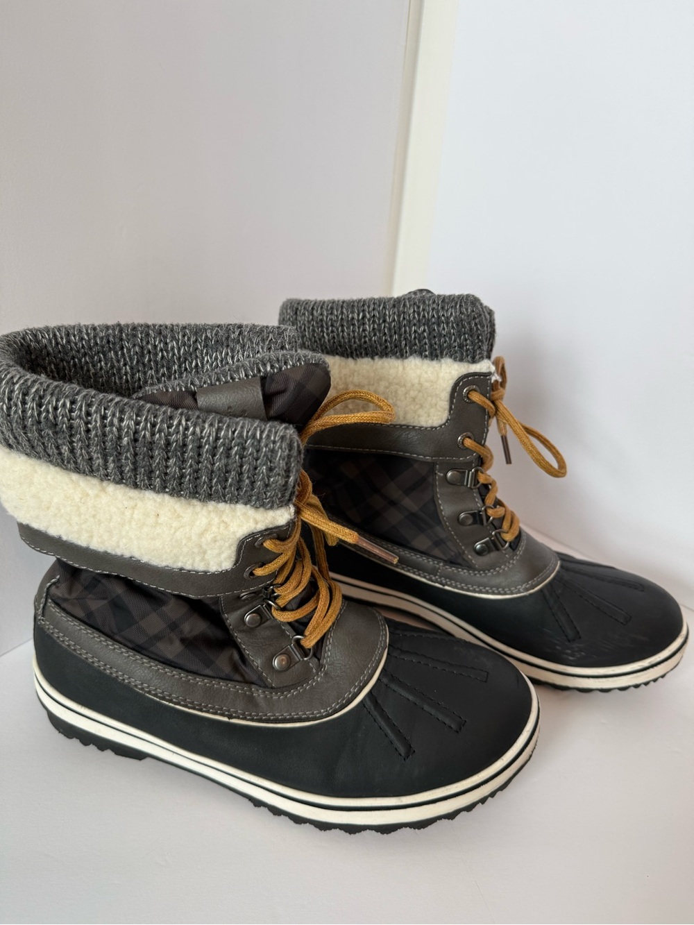 Globalwin Waterproof Winter snow Duck Boots W1726-5 Gray Black 8.5
